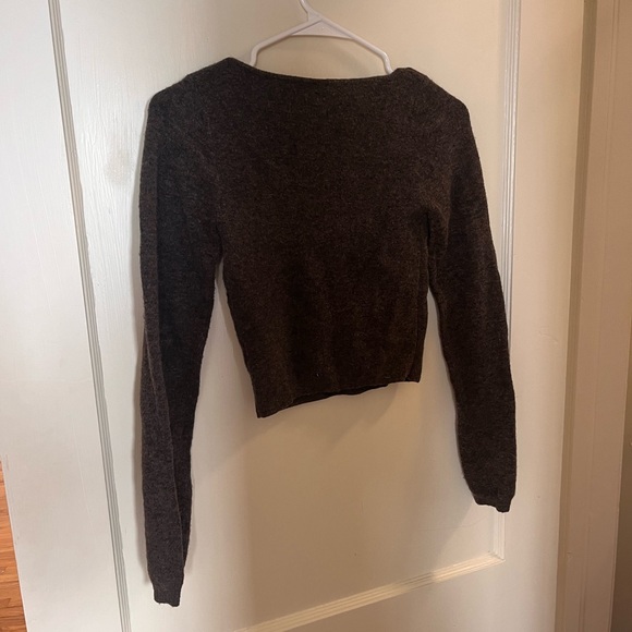 Aritzia Wilfred Gray Cropped Sweater - Picture 3 of 5